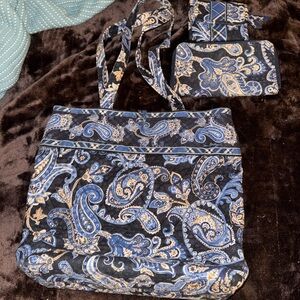 Vera Bradley purse and matching wallets in Windsor Navy